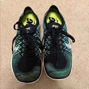 Nike Black and Green Free 4.0 Flyknit Sneakers